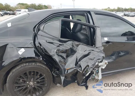 2022 Toyota Camry Se Nightshade Edition z USA, uszkodzony, nr VIN 4T1T11AK1NU040583